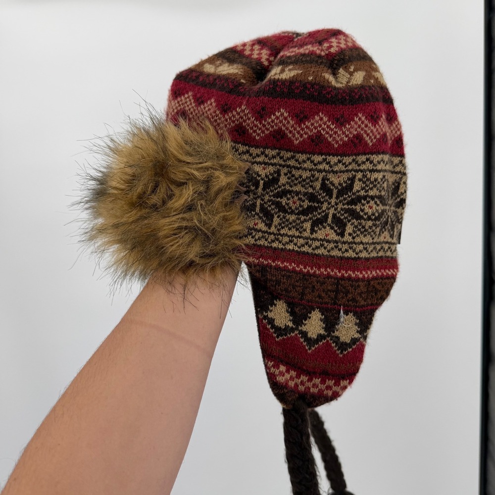 Muk Luks Fair Isle Trapper Hat Faux Fur Pom Pom Fleece Lined Red Brown Tassels